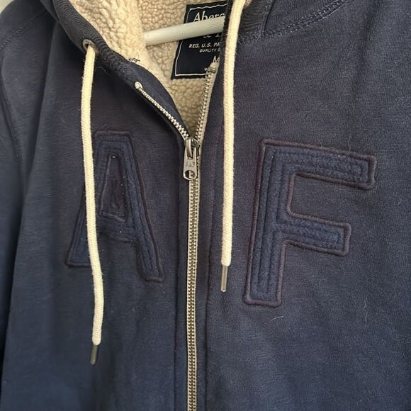 Abercrombie & Fitch hoodie Faux Fur inside Navy Blue Logo front impeccable - Picture 2 of 12